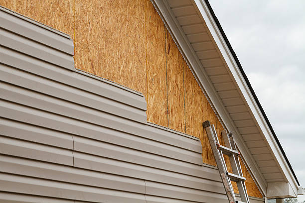 24/7 Emergency Storm Damage Siding Repair experts in Swanton, OH